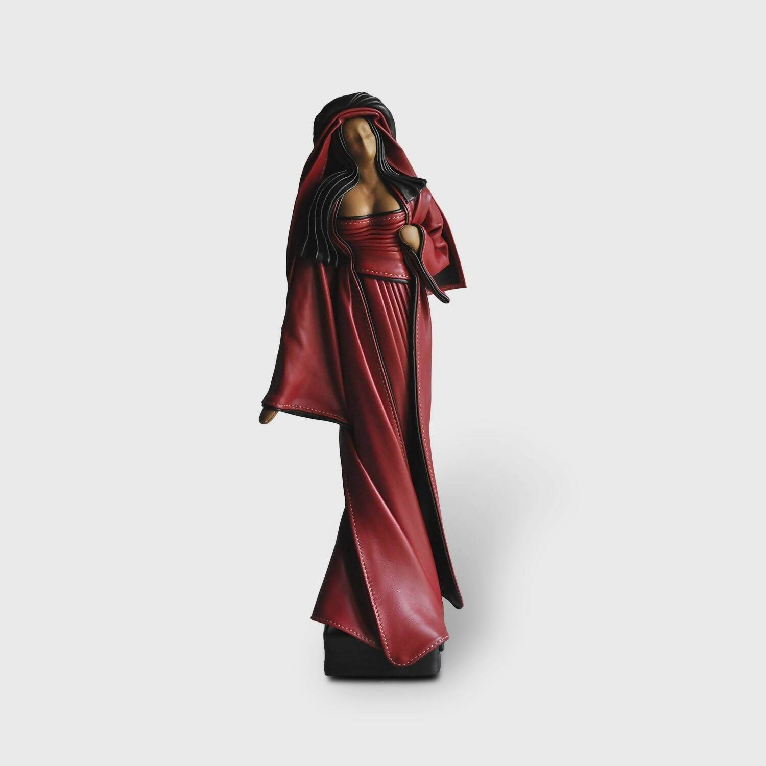 Sculpture Femme rouge | EMPREINTES Paris | EMPREINTES Paris