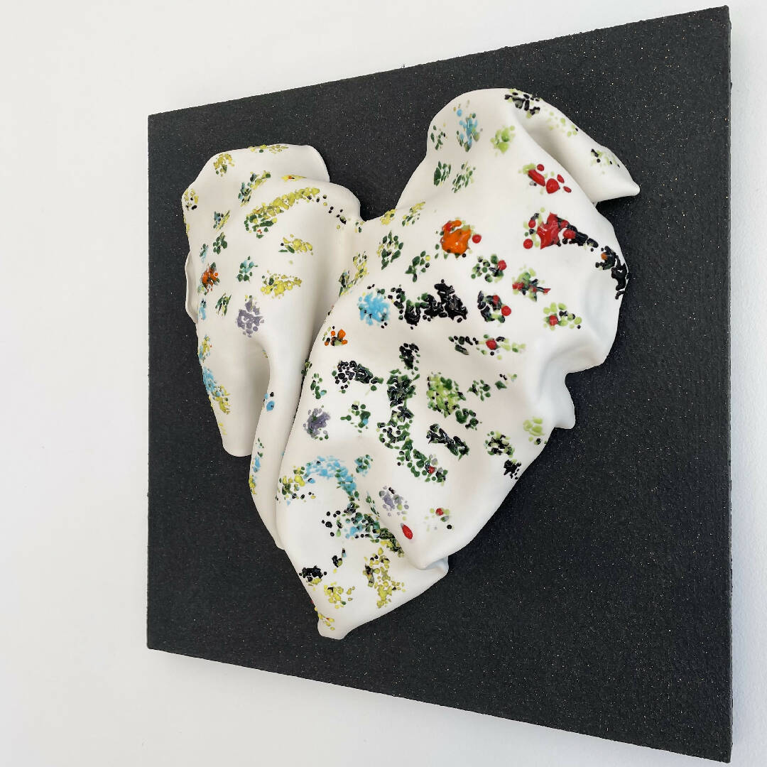 Bas relief tableau collection cœur porcelaine verre de couleur | EMPREINTES Paris | EMPREINTES Paris