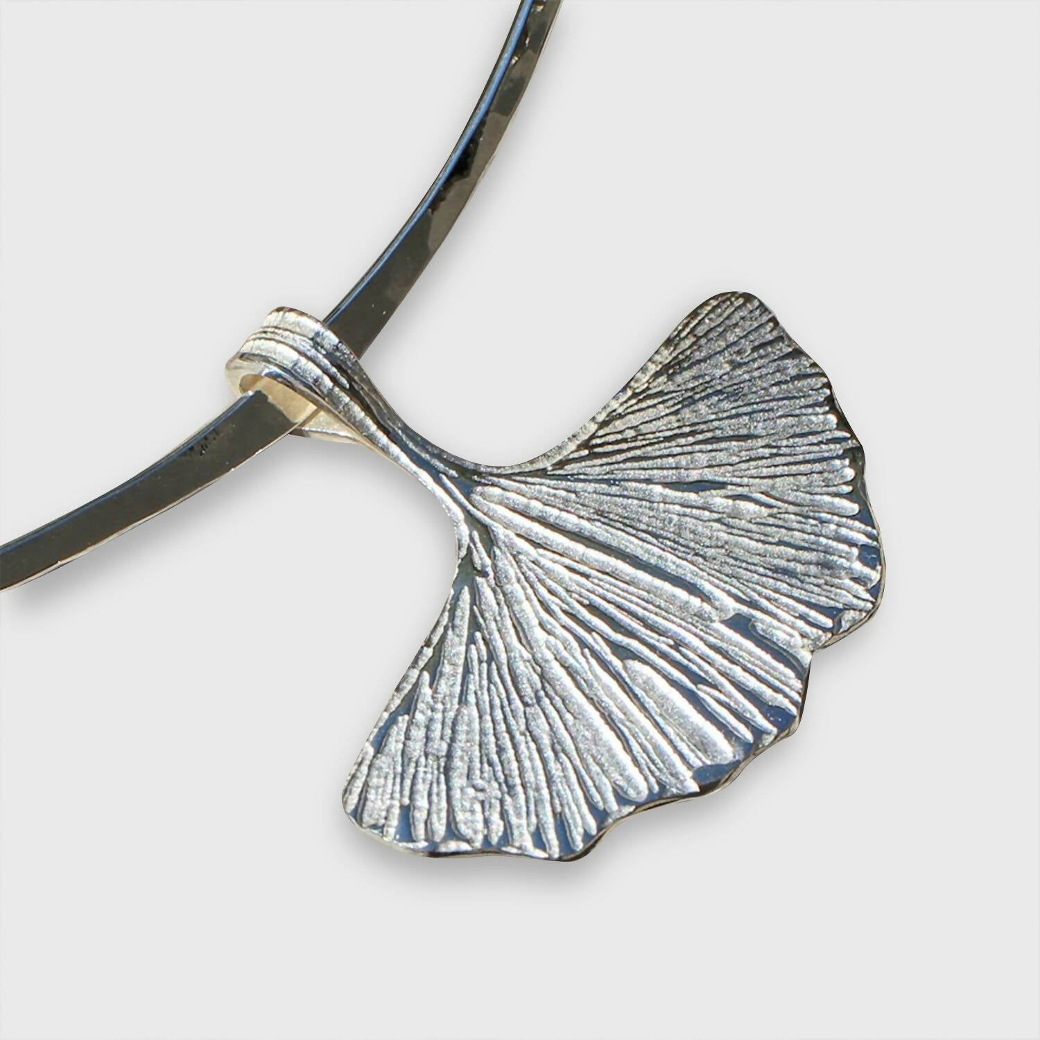 Collier en argent Gingko Biloba | EMPREINTES Paris