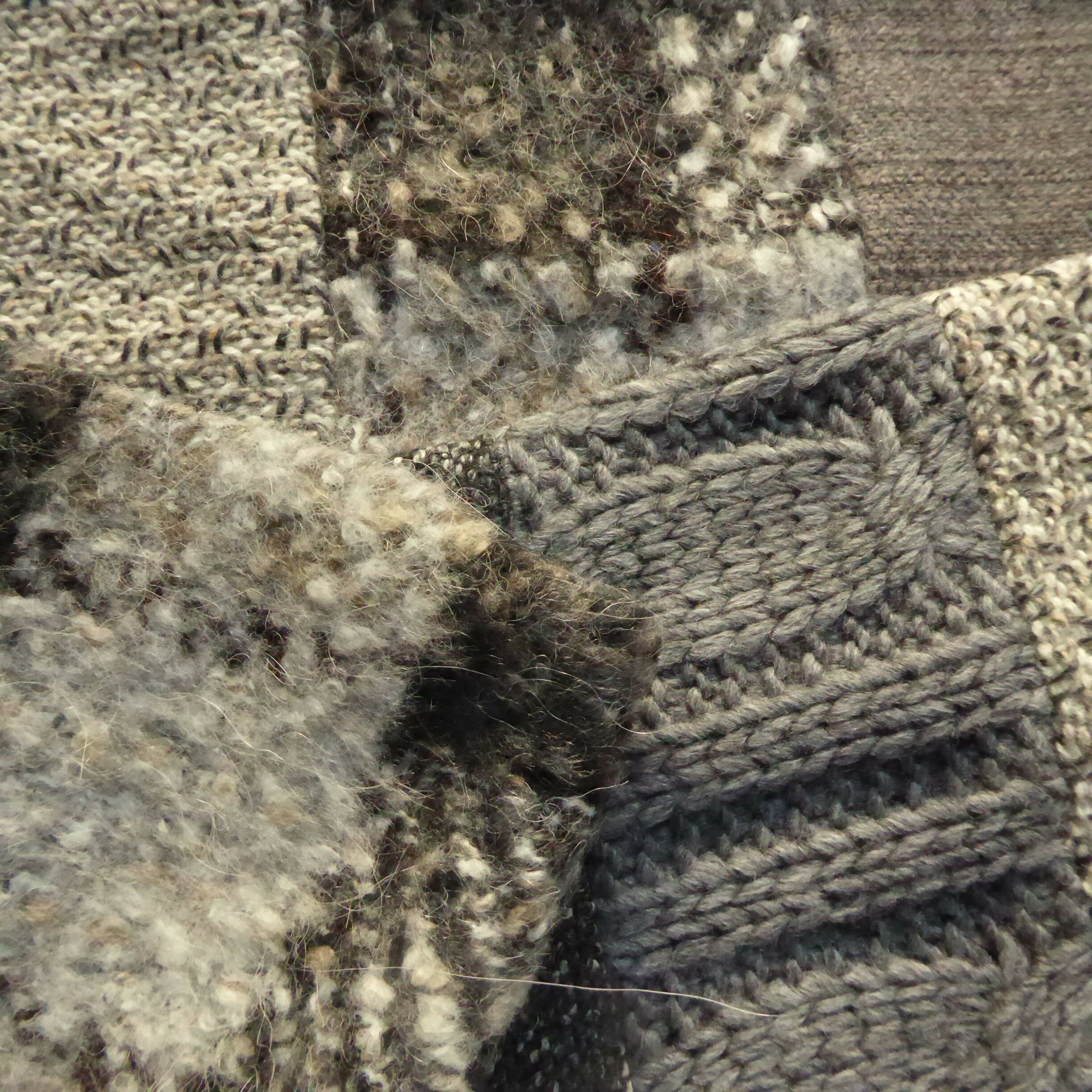 Écharpe hivernale homme gris | EMPREINTES Paris