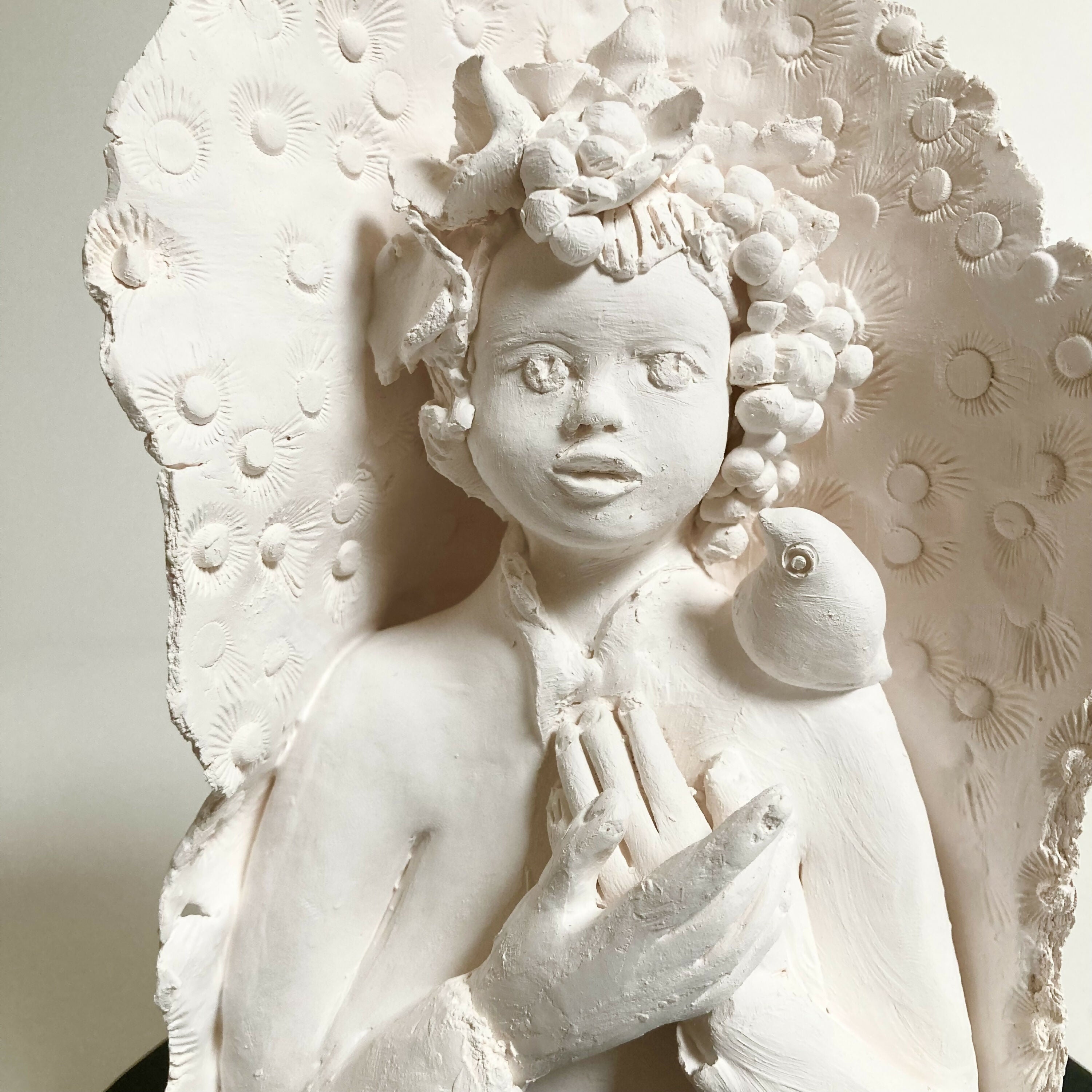 sculpture_dame_a_loiseau_2_serge_nicole_porcelaine copie | EMPREINTES Paris