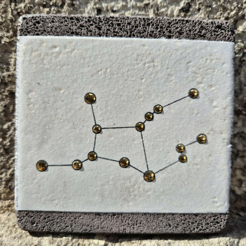 carre_de_pierre_de_lave_emaillee_constellation_de_la_vierge_les_emaux_de_marie copie | EMPREINTES Paris - EMPREINTES Paris