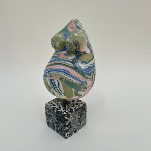 sculpture_femme_enceinte_neriage_porcelaine_multicolore_8_guenaelle_grassi copie | EMPREINTES Paris - EMPREINTES Paris