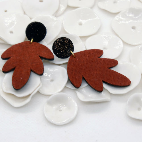 boucles_doreilles_en_cuir_september_vertes_genati copie | EMPREINTES Paris - EMPREINTES Paris