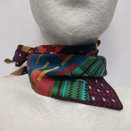 Foulard pointe soie- geometric blue | EMPREINTES Paris - EMPREINTES Paris