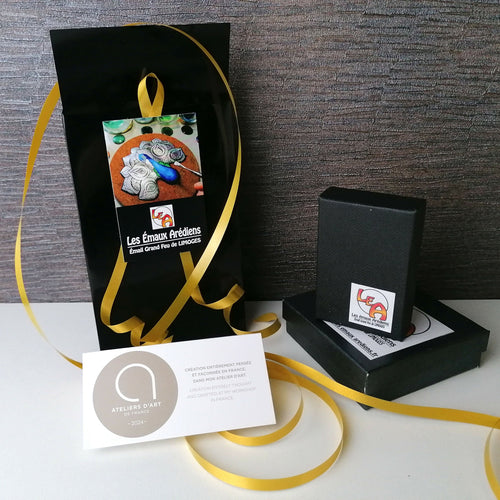 collier_cercle_martele_en_email_violet_et_argent_plaque_or_les_emaux_arediens_lemail_grand_feu_de_limoges copie | EMPREINTES Paris - EMPREINTES Paris