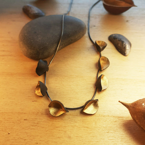 collier_tonka_espace_noir_et_or_aurelie_lejeune copie | EMPREINTES Paris - EMPREINTES Paris