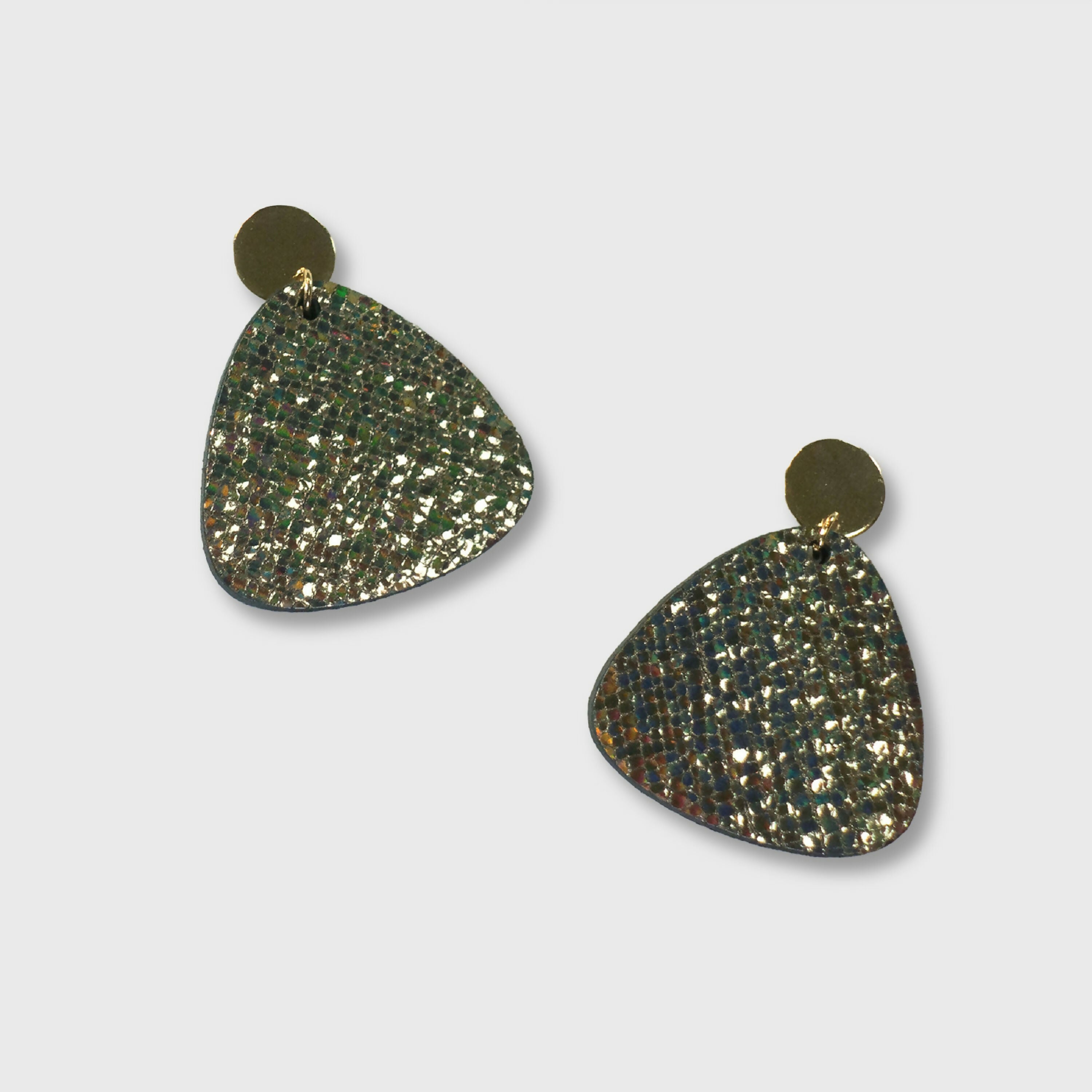 boucles_doreilles_mediator_dores_julie_troncin_maroquinerie copie | EMPREINTES Paris