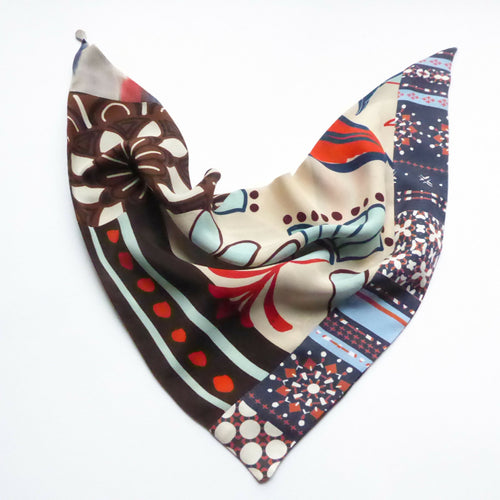 Foulard pointe soie- flower graphic blue | EMPREINTES Paris - EMPREINTES Paris