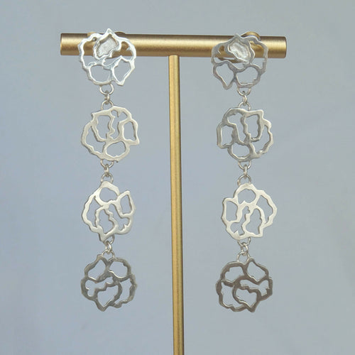 Boucles d'oreilles argent Quatre boutons de Rose | EMPREINTES Paris - EMPREINTES Paris