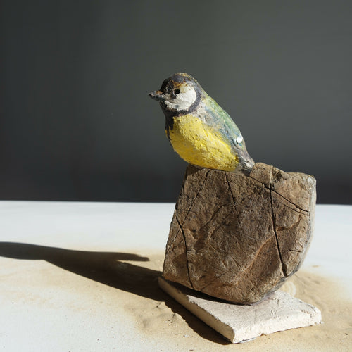 Sculpture Mésange charbonnière sur pierre | EMPREINTES Paris - EMPREINTES Paris