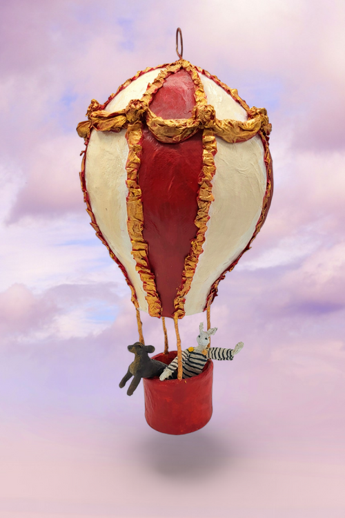 Sculpture montgolfière avec son chien teckel | EMPREINTES Paris - EMPREINTES Paris