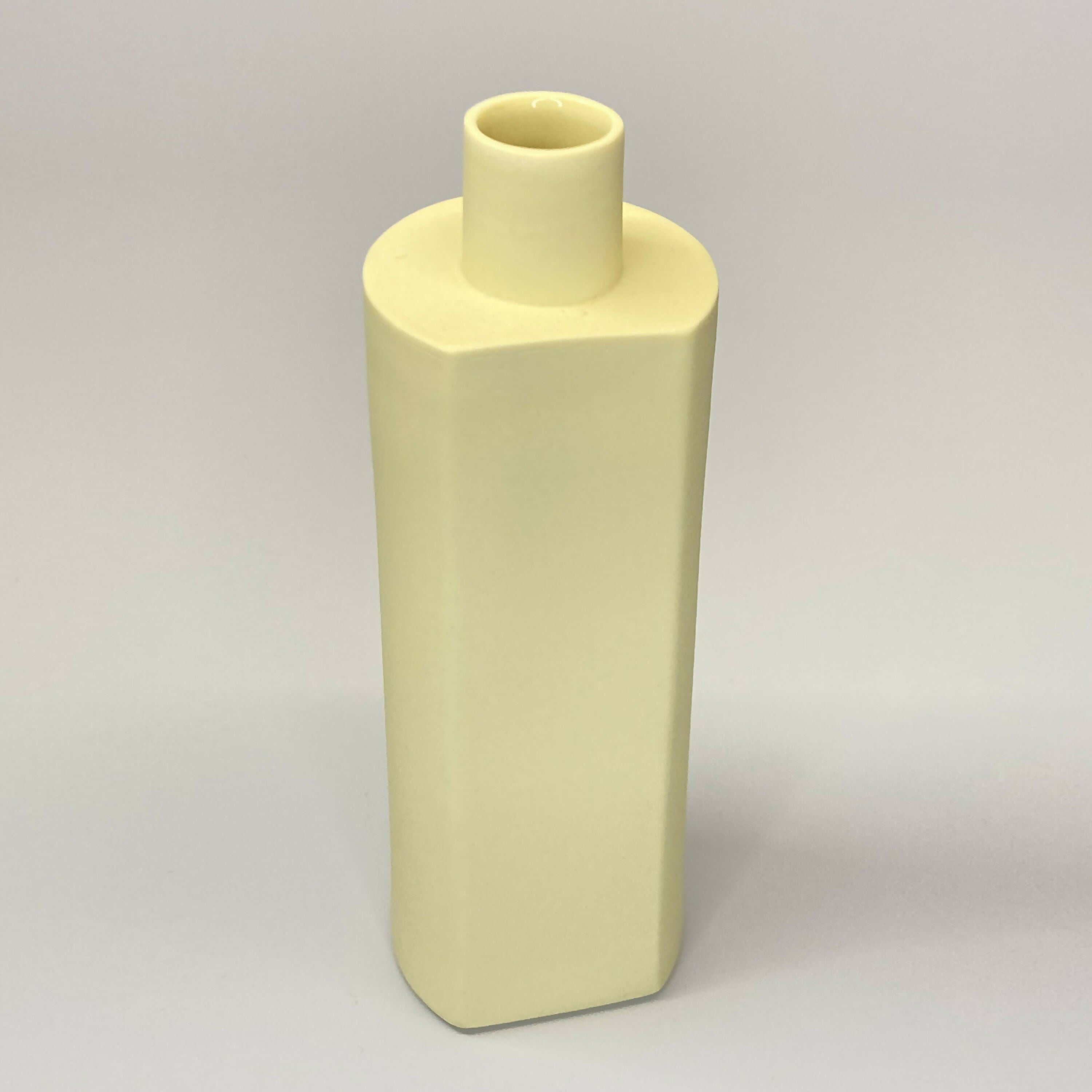 bouteille_l_couleur_jaune_de_la_gamme_un_pan_2gceramic copie | EMPREINTES Paris