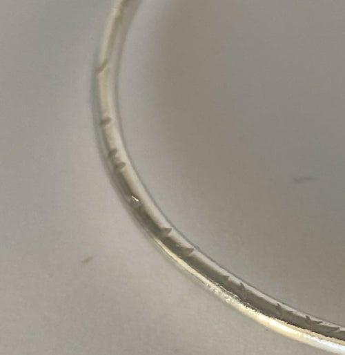 bracelet_jonc_en_argent_massif_martele_et_sa_breloque_coeur_artyssia copie | EMPREINTES Paris - EMPREINTES Paris