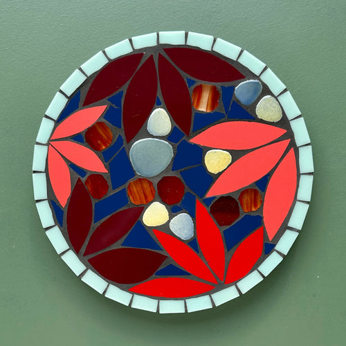 Dessous-de-plat mosaïque Magnolia rouge, fond marine | EMPREINTES Paris - EMPREINTES Paris