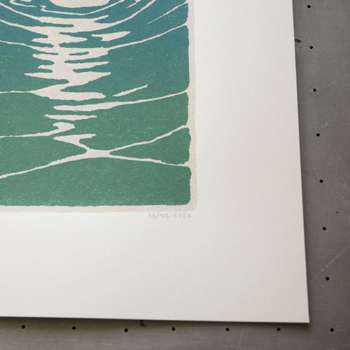 ichijo_narumi_femmes_nue_assise_dans_leau_serigraphie_le_trou_de_la_serrure copie | EMPREINTES Paris - EMPREINTES Paris