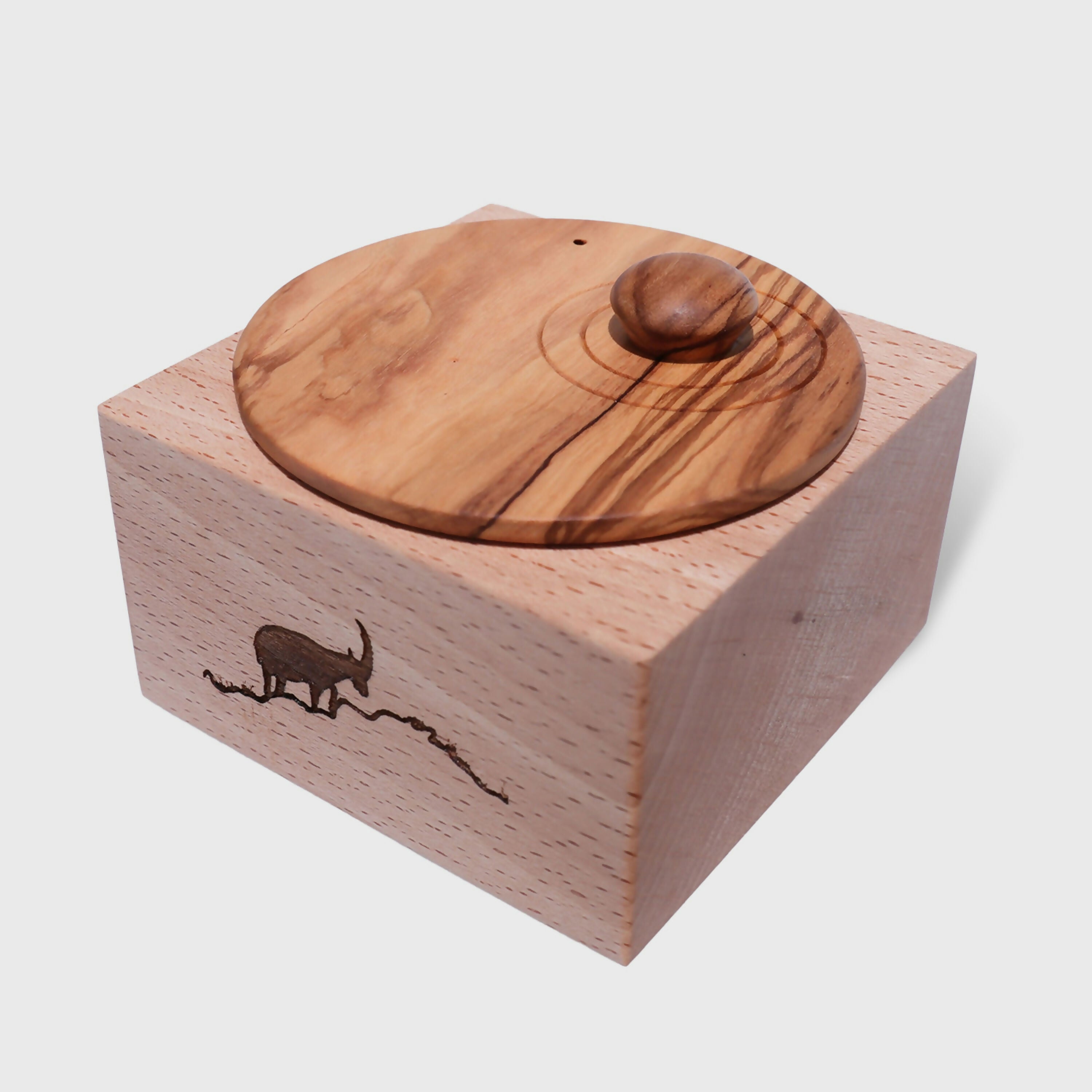 petite_boite_carree_en_hetre_et_en_olivier_n°1_latelier_du_mercantour copie | EMPREINTES Paris