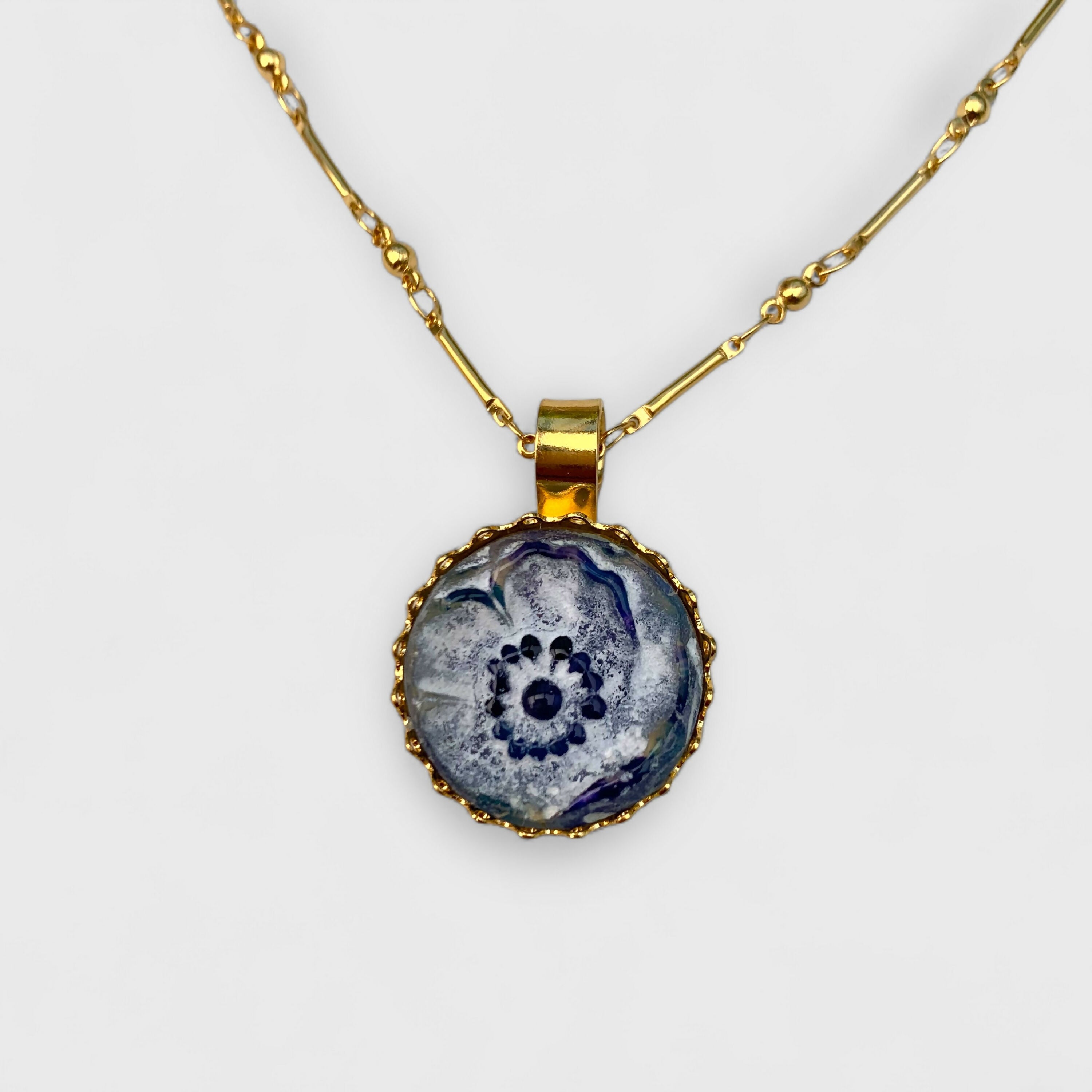 coquelicot_cadeau-bijou-bleu_marguerite_fleur_floral_frais_printemps_art-nouveau_art-deco_romantique_collier-femme,_bijoux-féminin_artisanat-art_made-in-France_upcycling_bijoux-de-créateur_bohème-chic_bobo-parisien_hippie-chic_bijou-haute-fantaisie,_cadeau-ideal-femme_cadeau-fete-des-meres_cadeau-anniversaire | EMPREINTES Paris