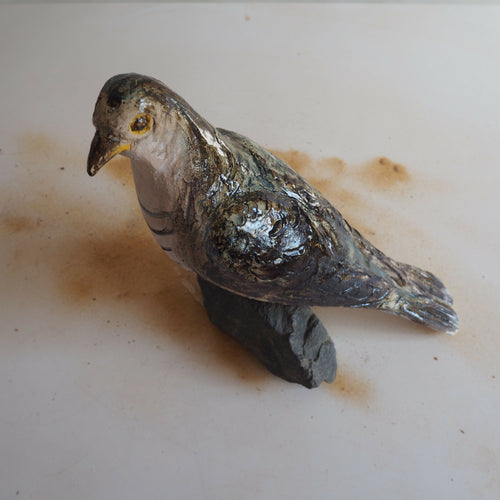 sculpture_coucou_gris_sur_schiste copie | EMPREINTES Paris - EMPREINTES Paris