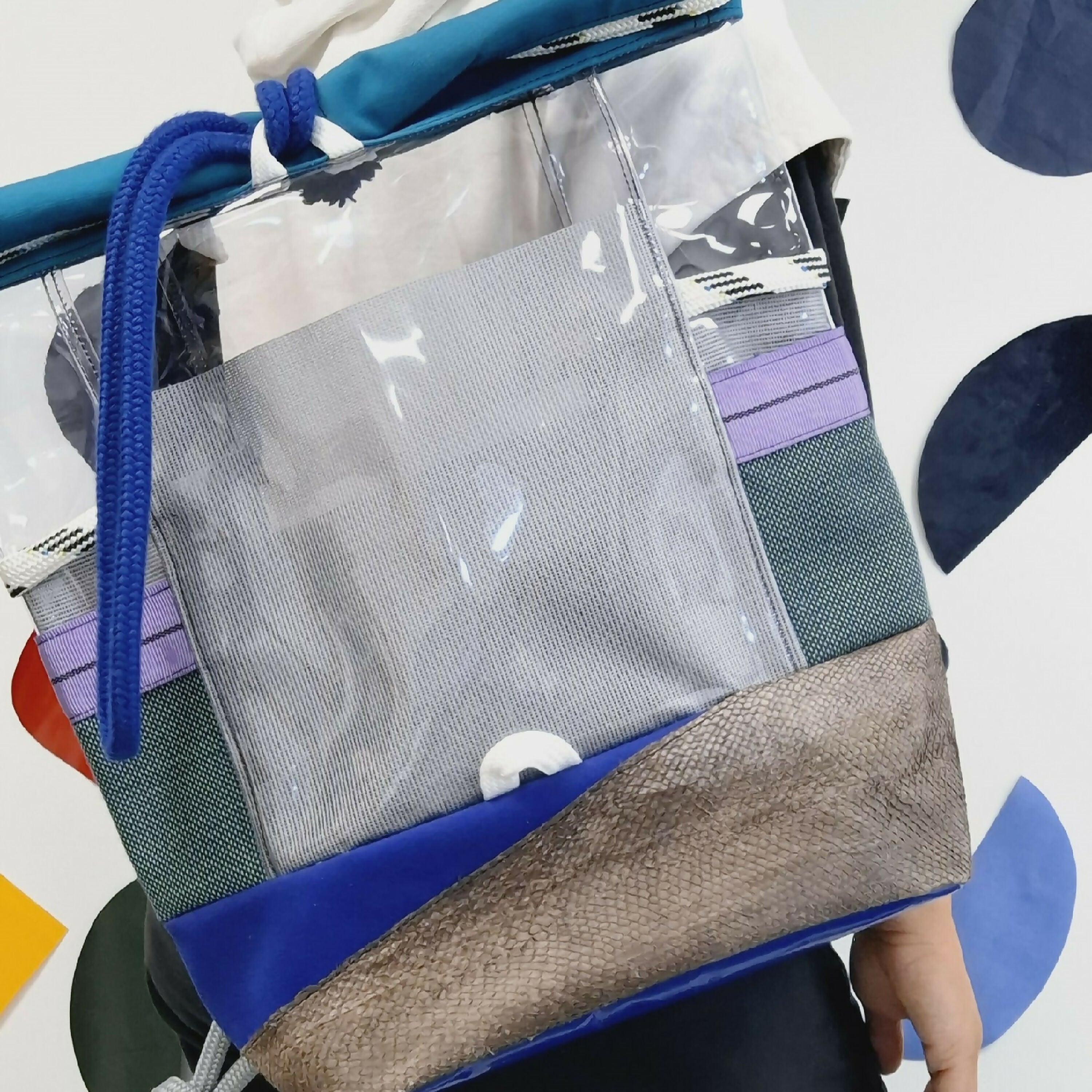 UcdHLmpGqT | EMPREINTES Paris