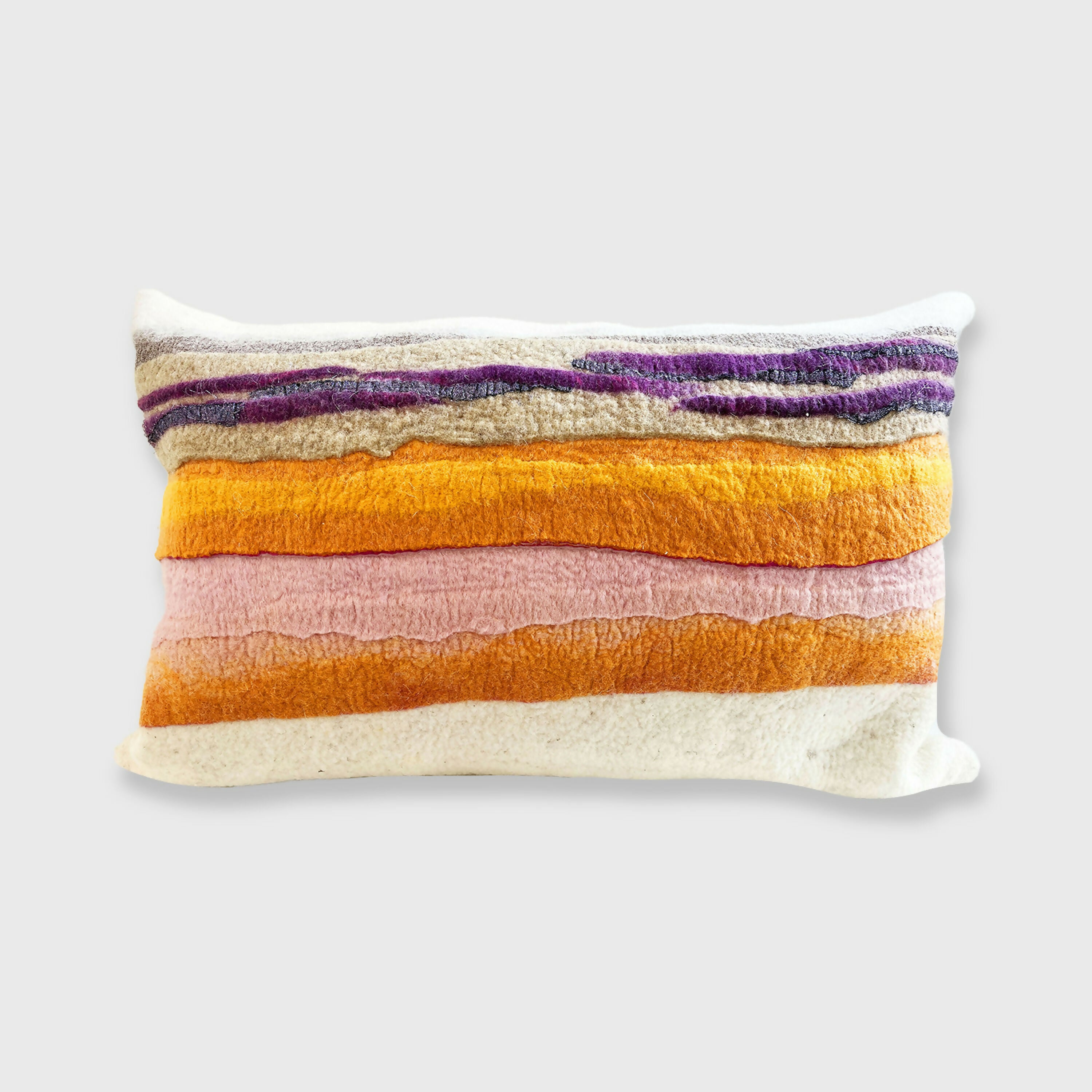 coussin_collection_strates_roses_ii_accords_feutres copie | EMPREINTES Paris