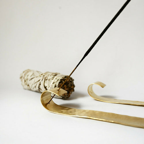 porte_encens_en_laiton_martele_frederique_tilly copie 2 | EMPREINTES Paris - EMPREINTES Paris