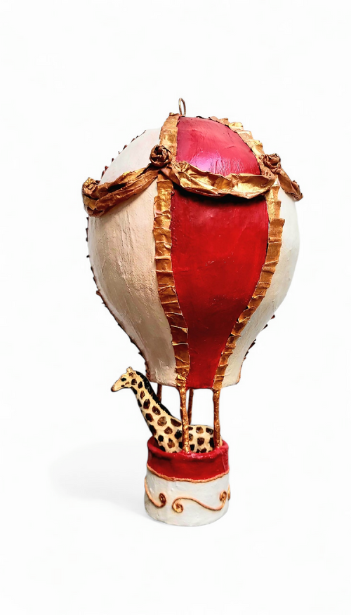Sculpture montgolfière avec sa girafe voyageuse. | EMPREINTES Paris - EMPREINTES Paris