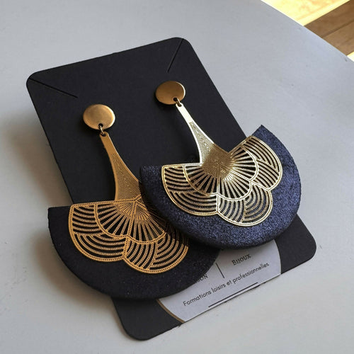 boucles_doreilles_1930_bleues_nuits_pailletees_julie_troncin_maroquinerie-Photoroom copie | EMPREINTES Paris - EMPREINTES Paris