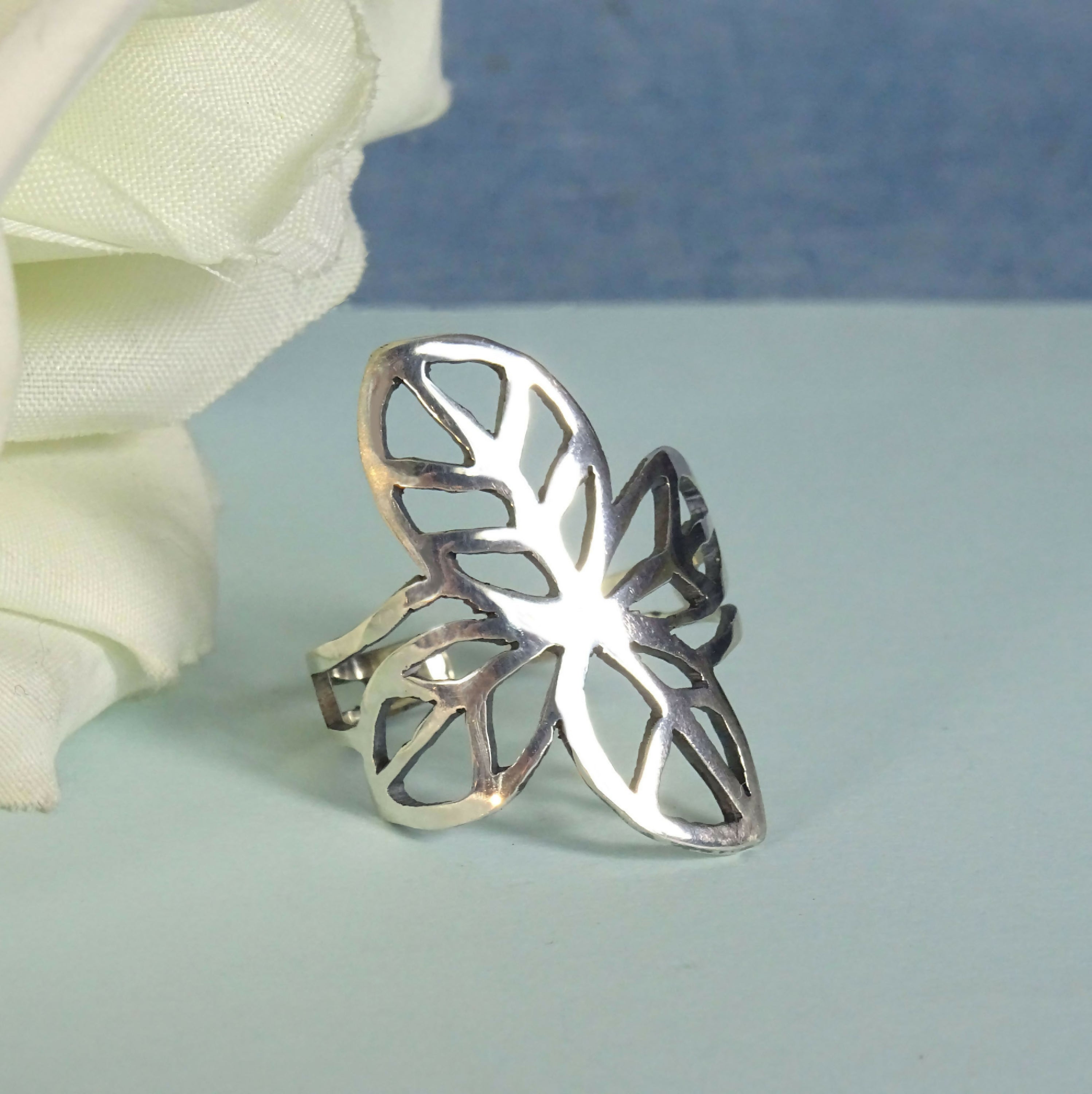 bague_trefle_a_quatre_feuilles_en_argent_lumiss_design copie | EMPREINTES Paris