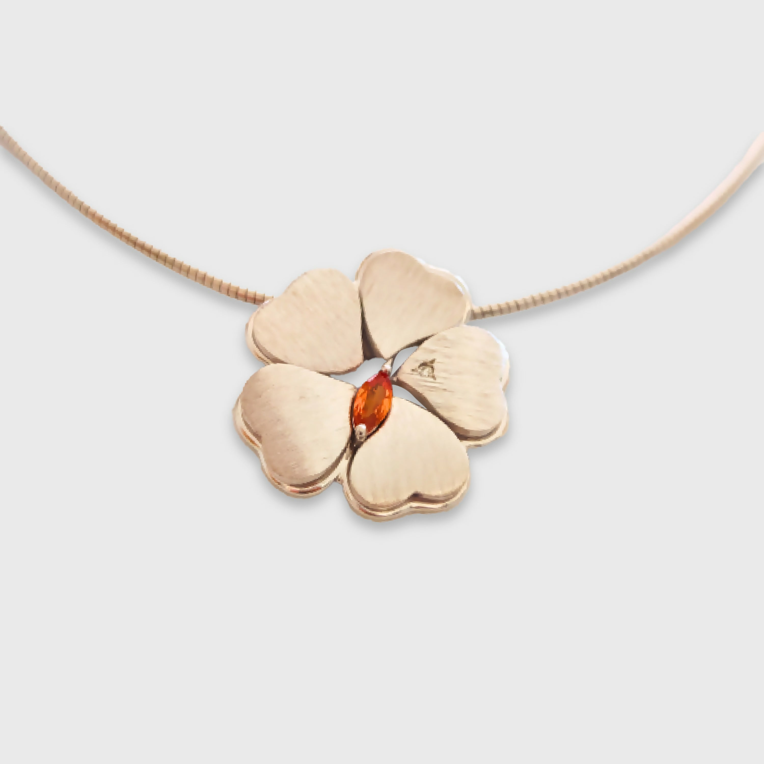 Collier et pendentif trèfle saphir et diamant | EMPREINTES Paris