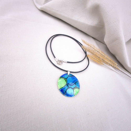 Collier en émail sur paillon d'argent - Lumière & Élégance - Vert/bleus | EMPREINTES Paris - EMPREINTES Paris