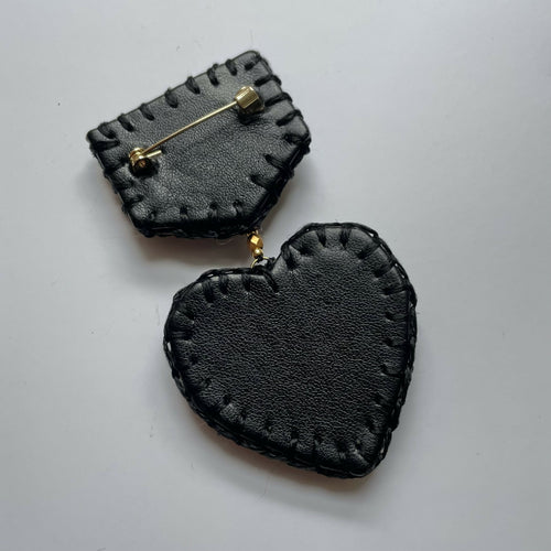 broche_legion_damour_noire_agathe_you copie | EMPREINTES Paris - EMPREINTES Paris