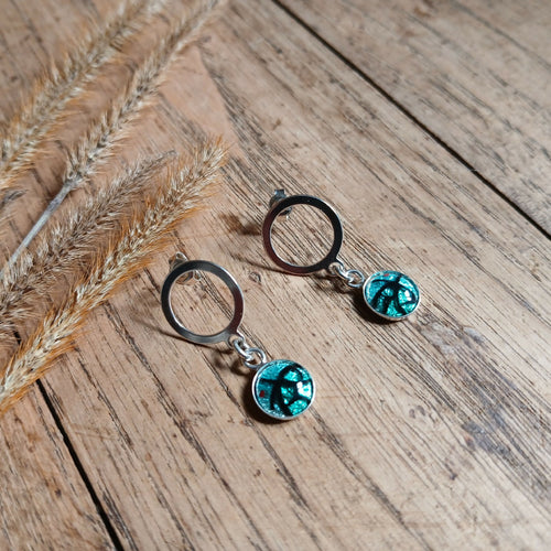 puces_doreilles_en_email_cerclage_dargent_les_emaux_arediens_lemail_grand_feu_de_limoges copie | EMPREINTES Paris - EMPREINTES Paris