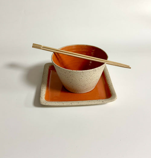 taches_de_rousseur_petite_assiette_carree_orange_de_la_terre_et_de_leau copie | EMPREINTES Paris - EMPREINTES Paris