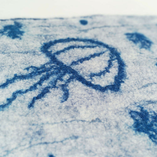 petit_tapis_en_feutre_de_laine_decor_meduses_atelier_lanzetta copie | EMPREINTES Paris - EMPREINTES Paris