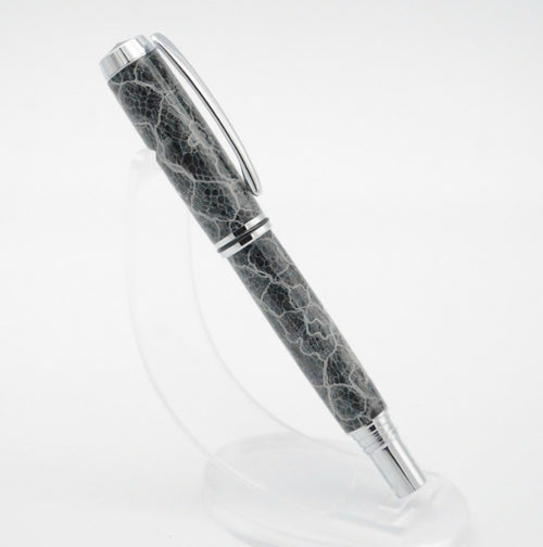 stylo_plume_en_dentelle_de_calais_caudry_i007_benjamin_pamart copie | EMPREINTES Paris - EMPREINTES Paris