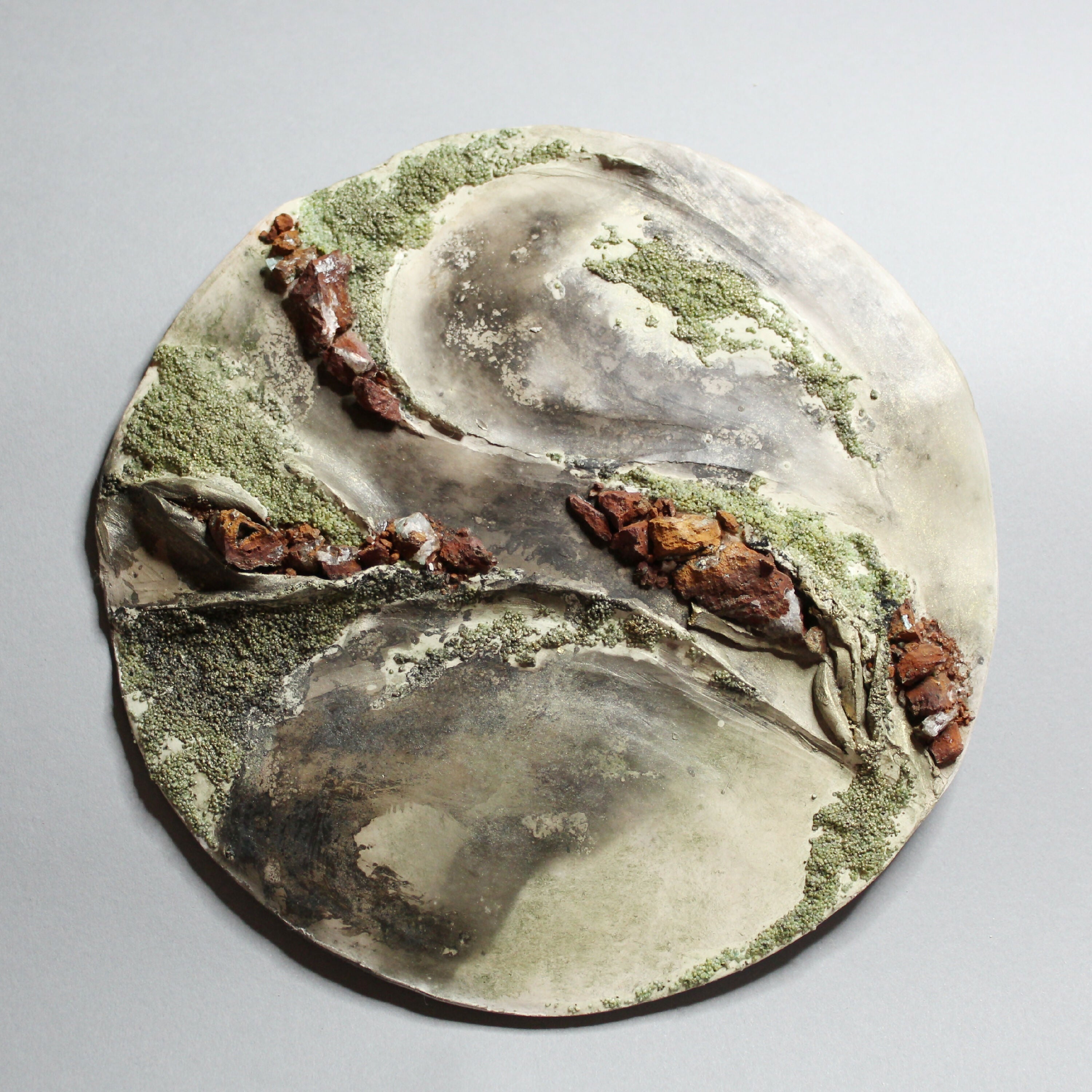 medaillon_bas_relief_reverie_minerale_5_claire_frechet copie | EMPREINTES Paris