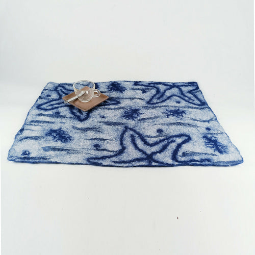petit_tapis_en_feutre_de_laine_decor_etoiles_de_mer_atelier_lanzetta copie | EMPREINTES Paris - EMPREINTES Paris