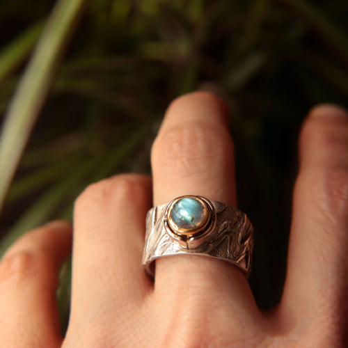 bague_loto_iv_piece_unique_t58_en_argent_pur_or_et_palladium_avec_labradorite_sol_billeke copie | EMPREINTES Paris - EMPREINTES Paris