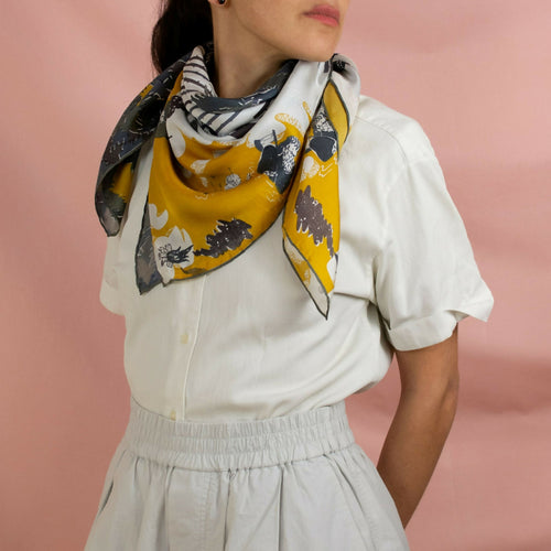 carre_de_soie_les_trappeurs_prelude_dans_la_pampa copie | EMPREINTES Paris - EMPREINTES Paris