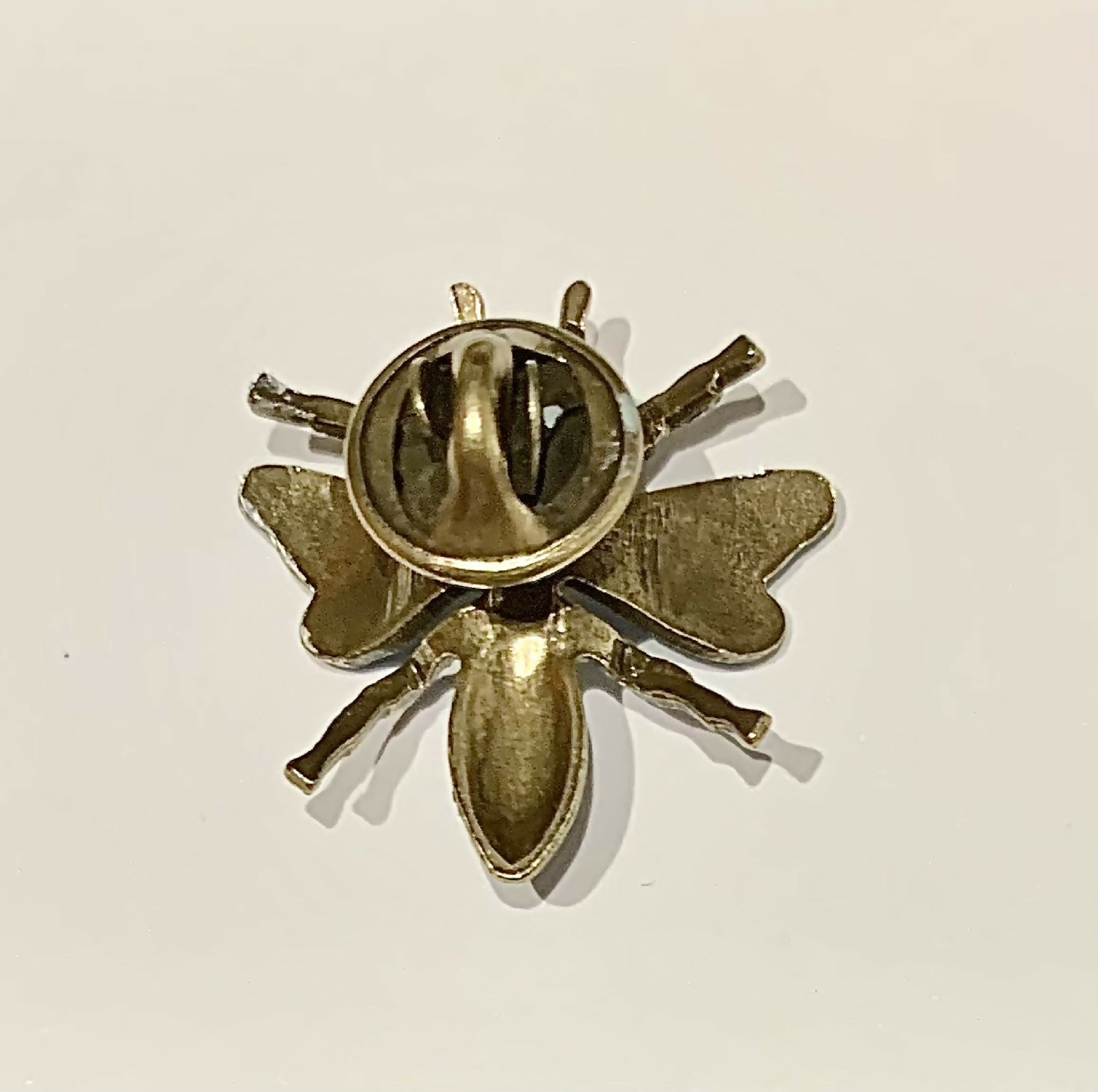 pins_abeille_bleu_nacre_zazou copie | EMPREINTES Paris