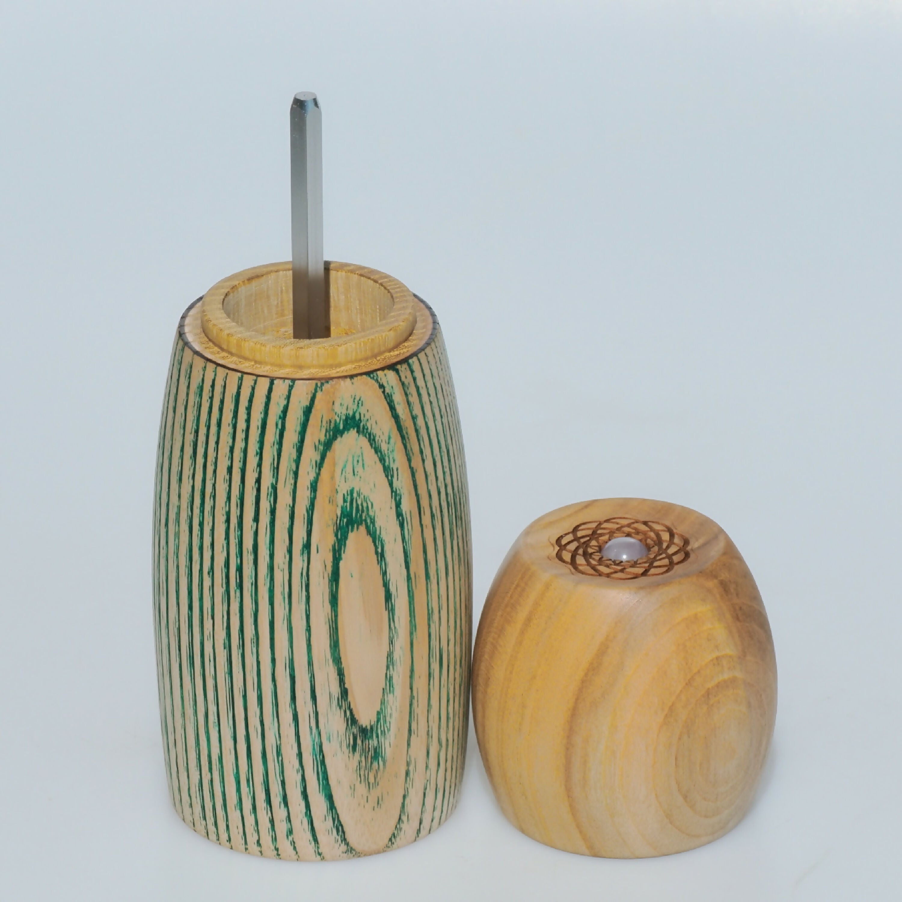 moulin_a_poivre_en_frene_et_cerisier_latelier_du_mercantour | EMPREINTES Paris