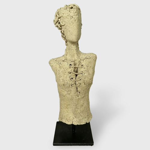 sculpture_rei_en_gres_blanc_marie_madeleine_vitrolles copie | EMPREINTES Paris - EMPREINTES Paris