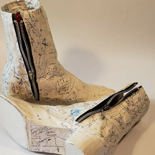 sculpture_papier_boots_blanches_zippees_laurence_lehel copie | EMPREINTES Paris - EMPREINTES Paris