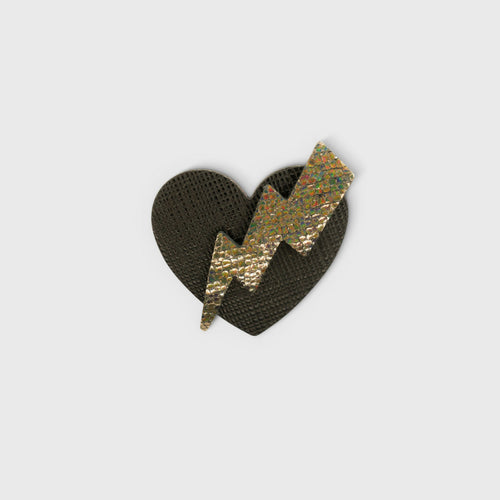 broche_coup_de_foudre_noire_eclair_dore_1_julie_troncin_maroquinerie | EMPREINTES Paris - EMPREINTES Paris
