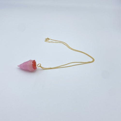 collier_pendentif_chaine_courte_verre_rose_opalin_monte_sur_une_chaine_en_argent_plaque_or copie | EMPREINTES Paris - EMPREINTES Paris