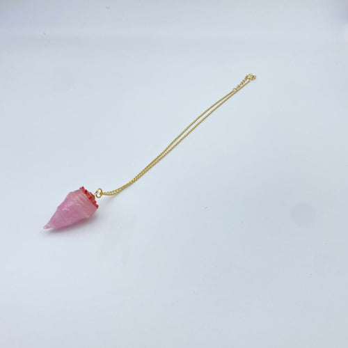 collier_pendentif_chaine_courte_verre_rose_opalin_monte_sur_une_chaine_en_argent_plaque_or copie | EMPREINTES Paris - EMPREINTES Paris