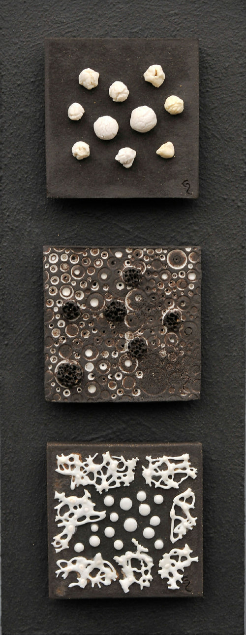 Bas relief tableau grès noir et porcelaine collection triptyque 5 | EMPREINTES Paris - EMPREINTES Paris