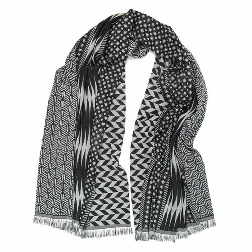 echarpe_maxi_laine_soie_noir_farine_planetarium_sophie_guyot_soieries copie | EMPREINTES Paris - EMPREINTES Paris