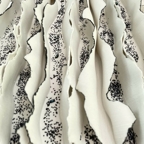 bas_relief_tableau_papier_porcelaine_collection_ecorce_et_verre_noir_guenaelle_grassi copie | EMPREINTES Paris - EMPREINTES Paris